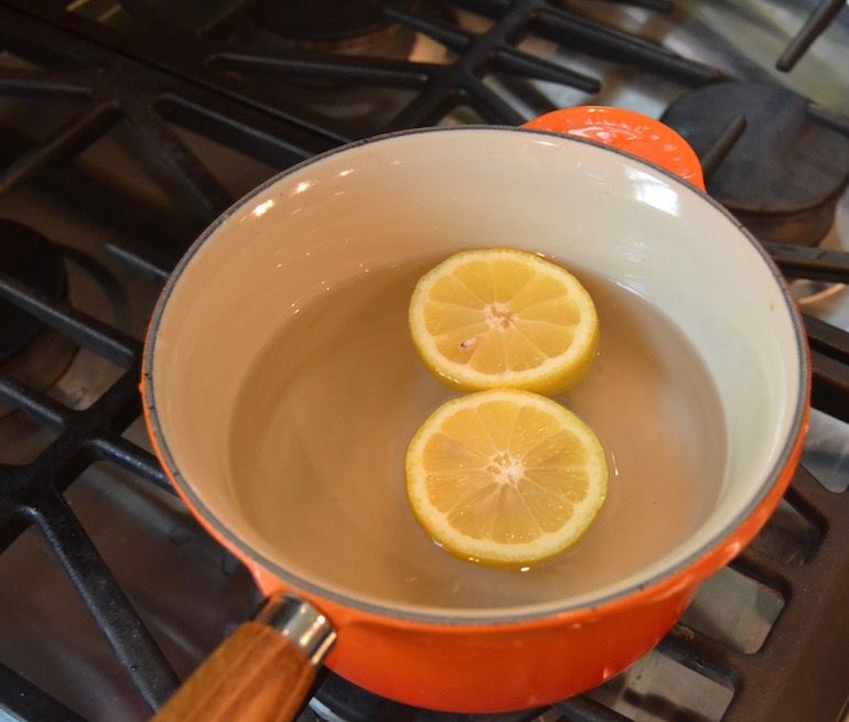 Lemons in a pan