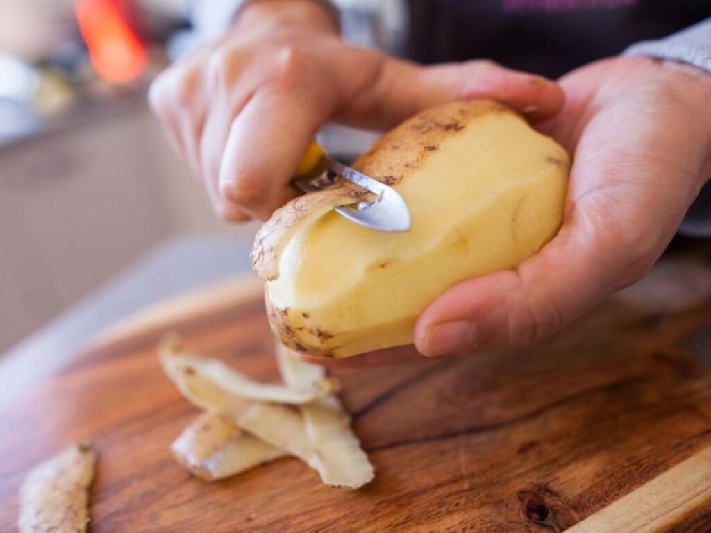 Potatoes Peeling Hack