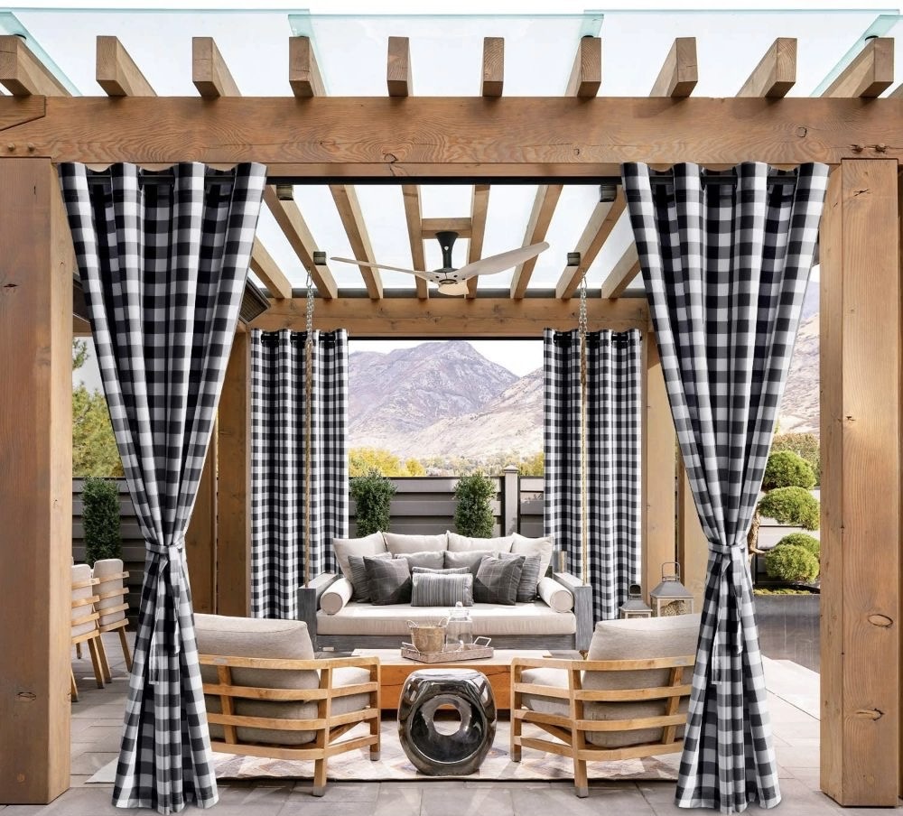 Deck cabana