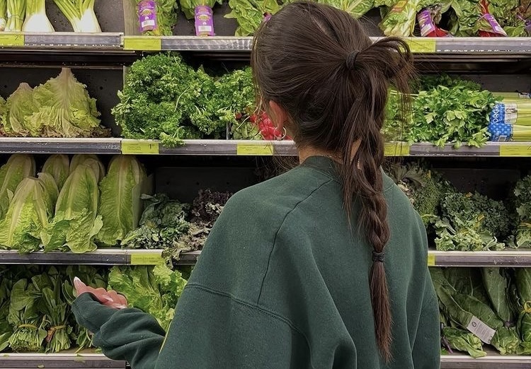 A grocery shopper