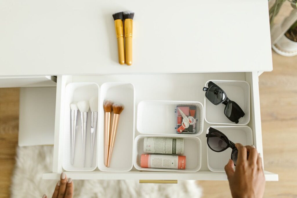 Drawer organizer containing random items