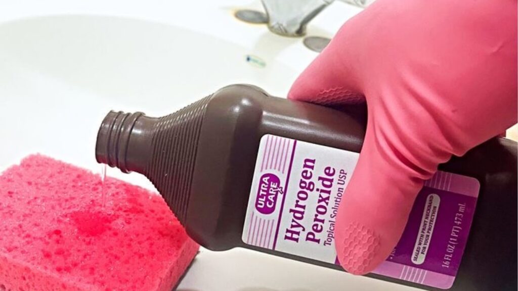 Hydrogen peroxide to be used as a disinfectant