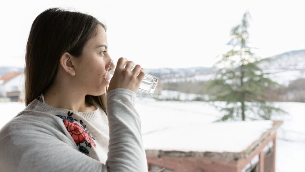 staying hydrated in winter