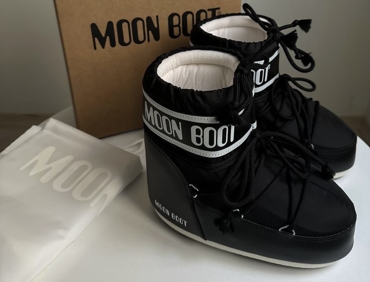 Moon Boots