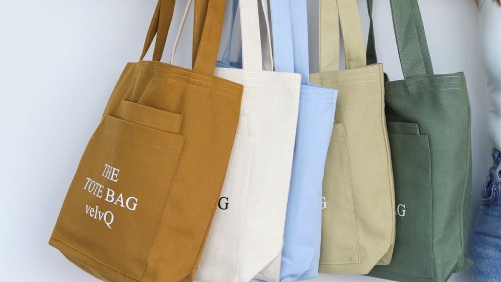 Prepping Your Tote for a Spa Day