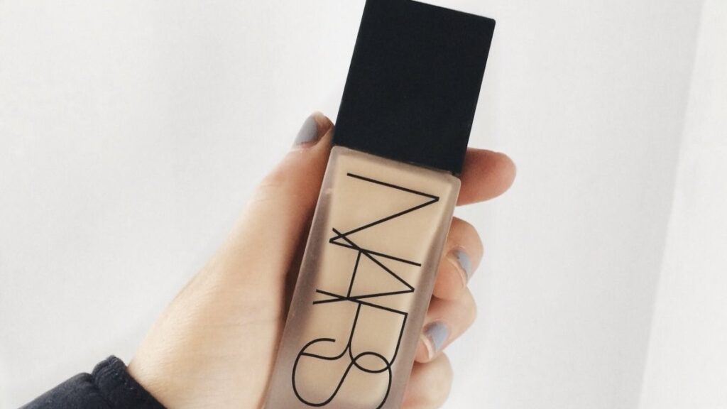 NARS Cosmetics Light Reflecting Foundation