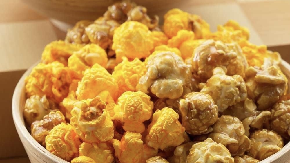 Air-Popped Popcorn with a Cheesy Twist