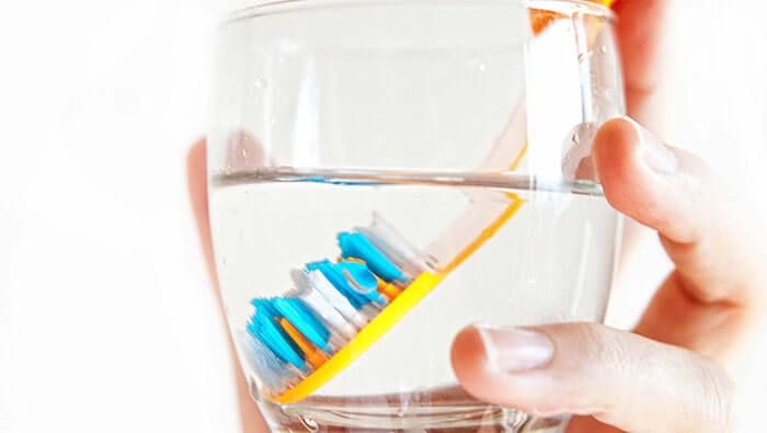 Keeping Your Toothbrush Clean